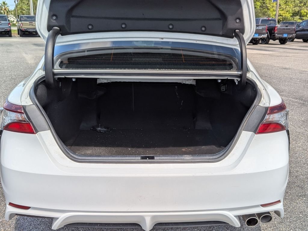 Used 2022 White Toyota SE image 20