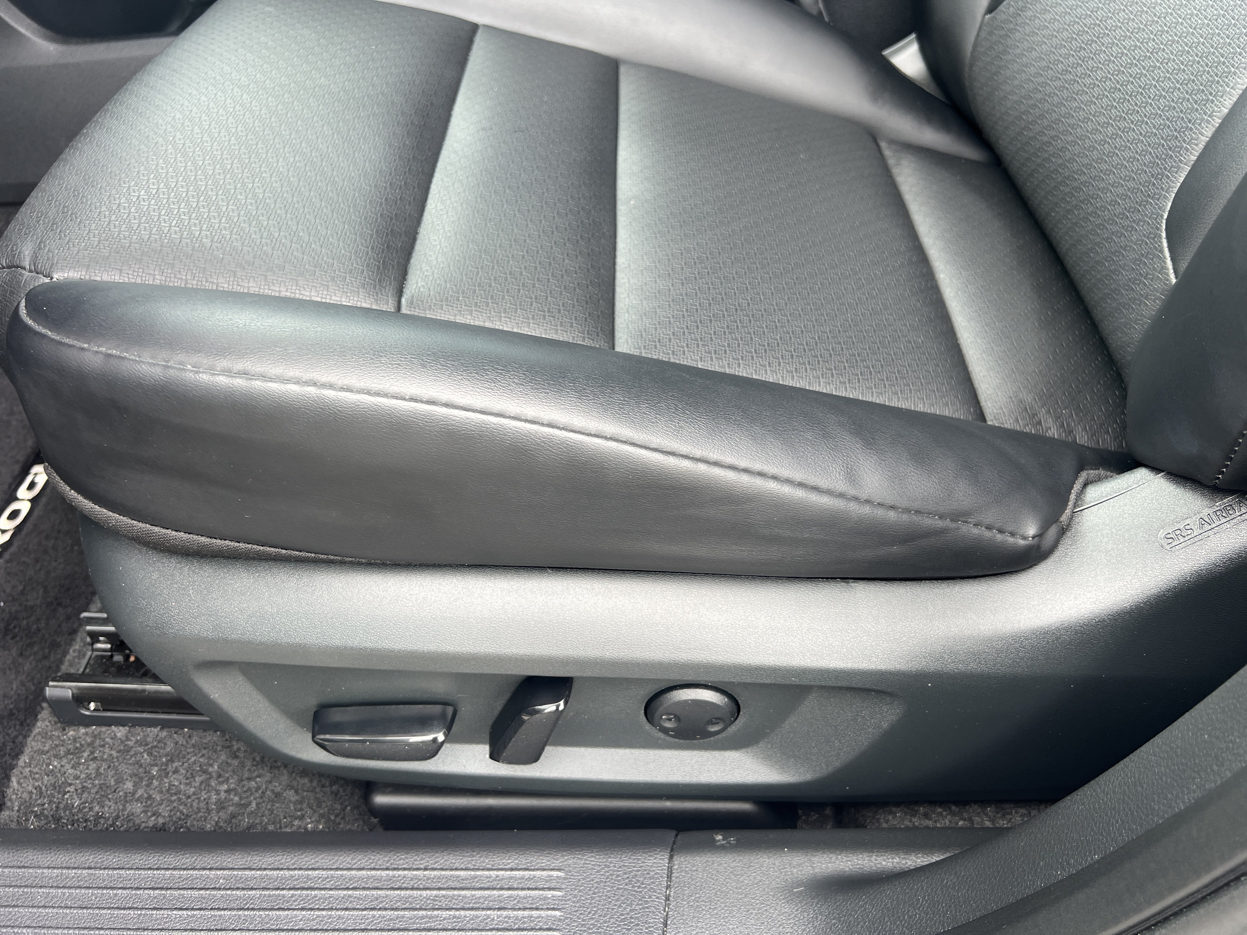 Used 2023 Gun Metallic Nissan SV image 22