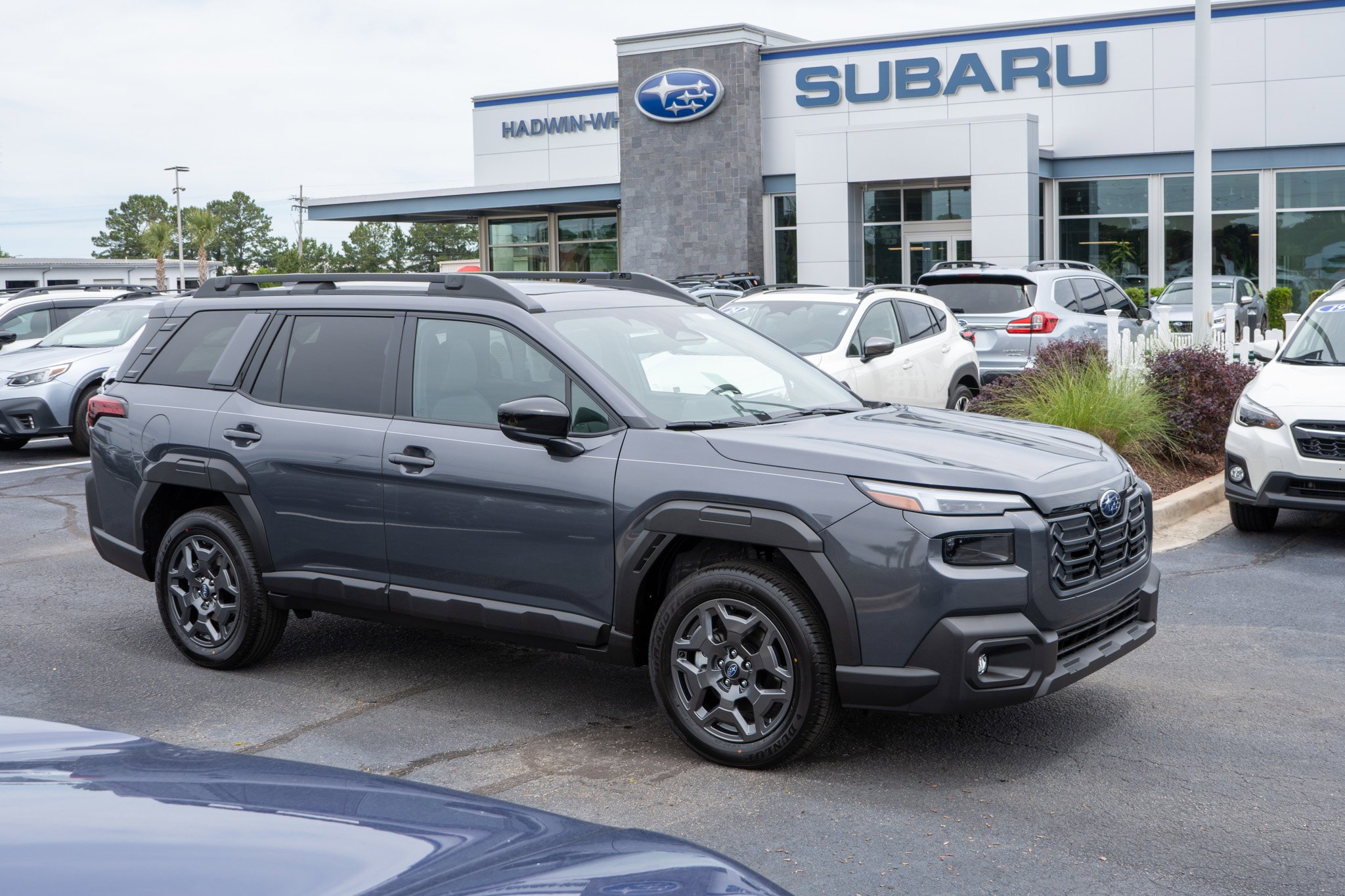 2026 Subaru Outback Premium's photo