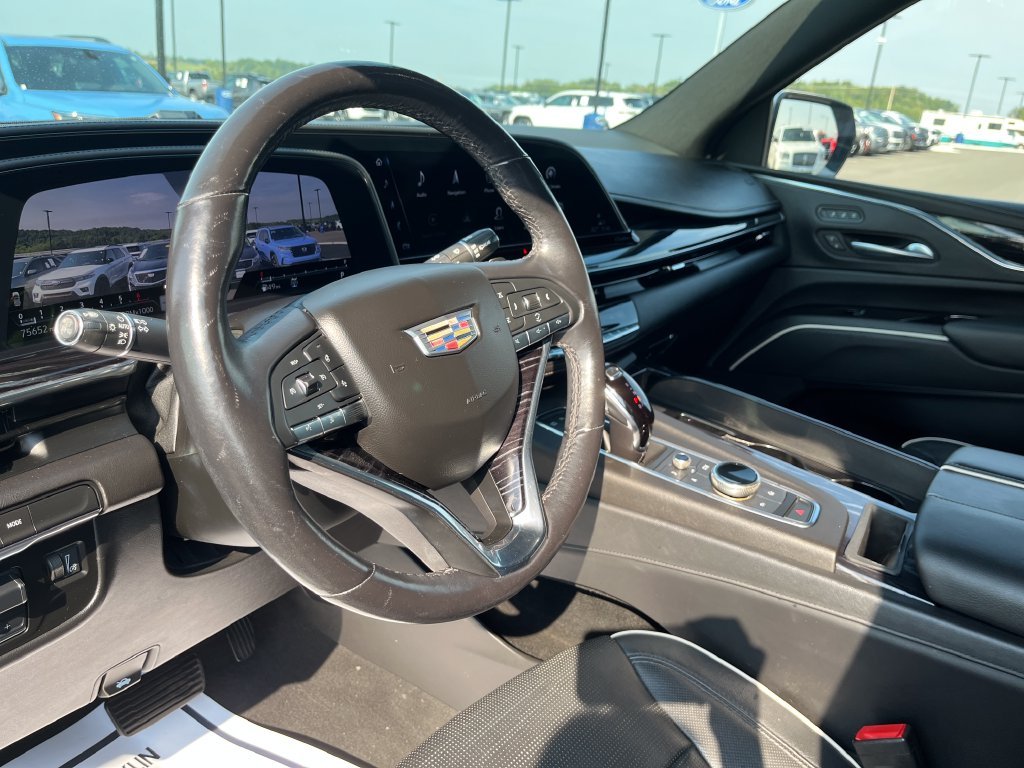 Used 2021 White Cadillac Sport image 16
