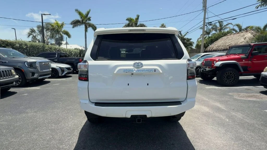Used 2023 White Toyota SR5 Premium image 7
