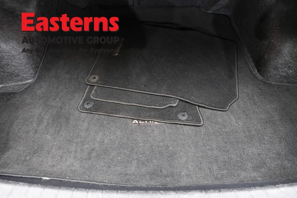 Used 2023 Gray Nissan 2.5 S image 9