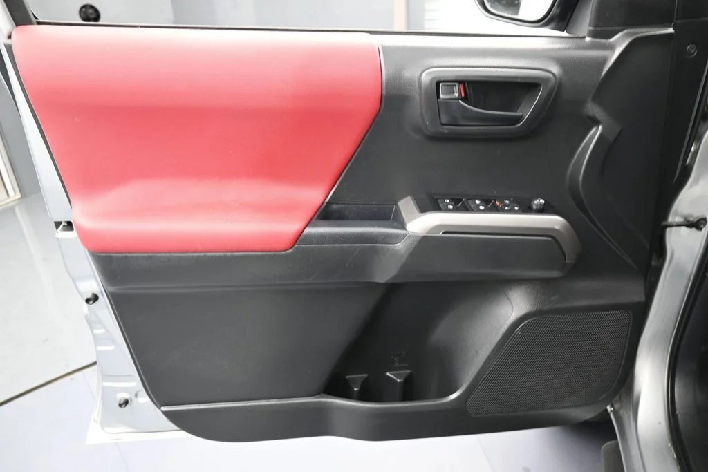 Used 2023 Lunar Rock Toyota SR5 image 13