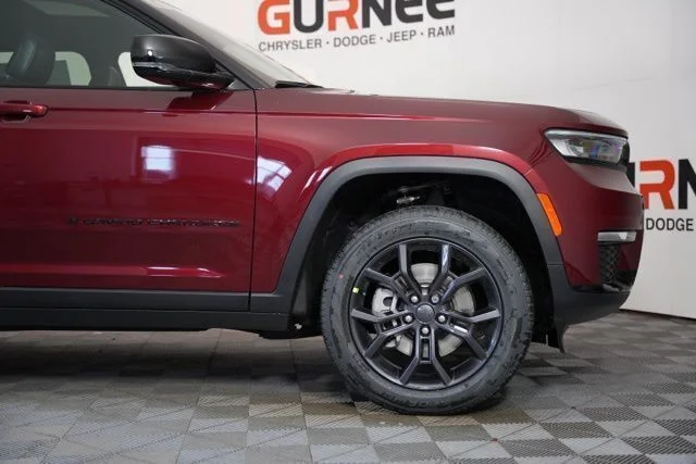 New 2025 Velvet Red Pearl-Coat Exterior Paint Jeep Limited image 46