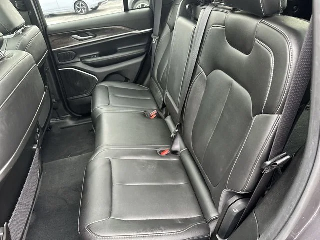 Used 2025 Gray Jeep 4xe image 27