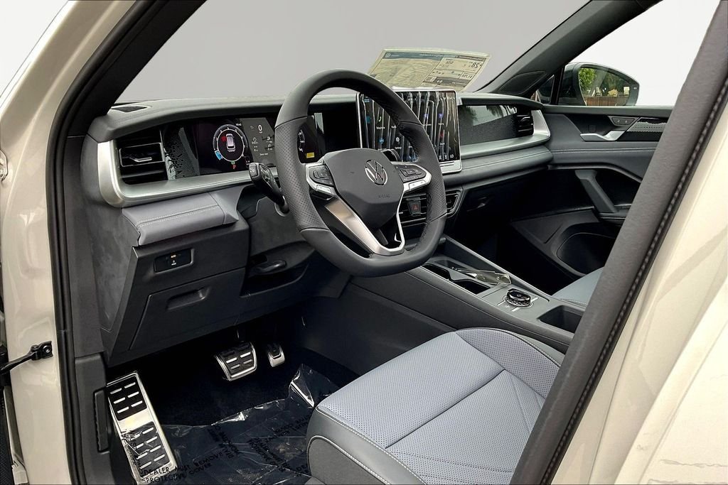 New 2026 Beige Volkswagen 2.0T SE R-Line Black image 18