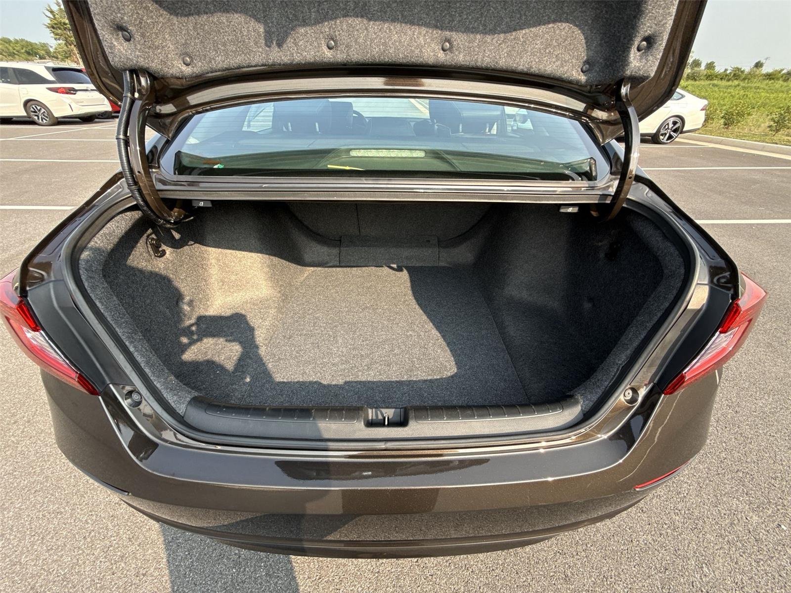 2018 Honda Accord Hybrid EX-L - Photo 21