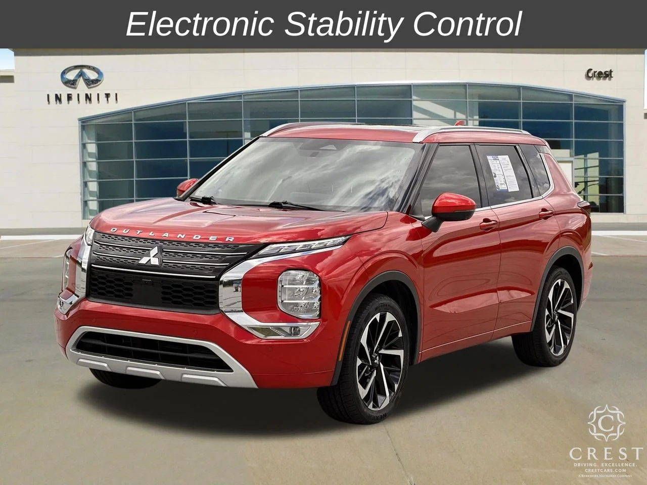 Used 2023 Red Mitsubishi SEL image 8