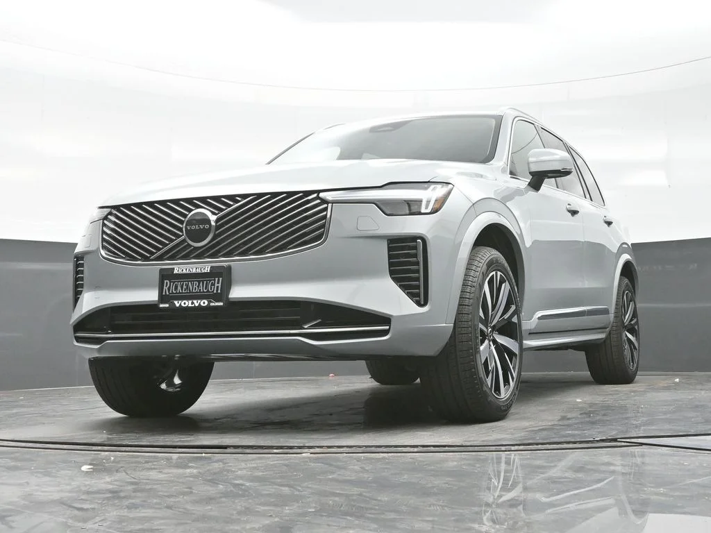 New 2026 Vapour Grey Volvo Core image 40