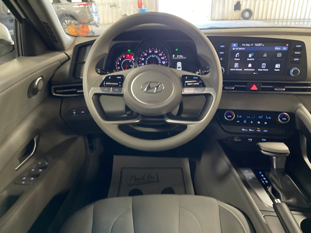 Used 2023 Gray Hyundai SEL image 17