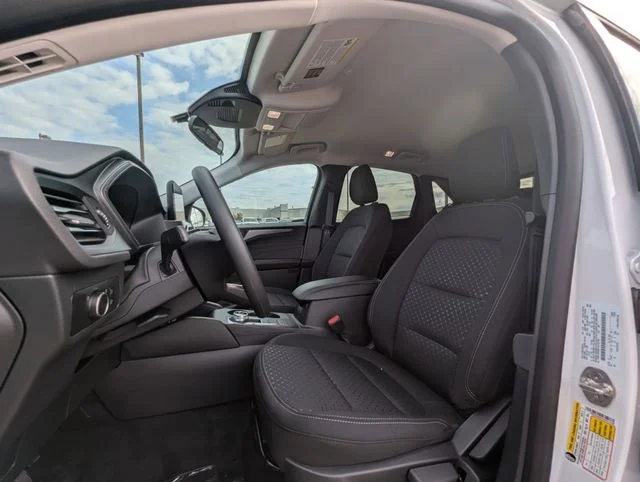 New 2026 Oxford White Ford Active® image 35
