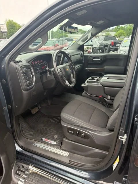 Used 2021 SHADOW GRAY METALLIC Chevrolet LT image 13