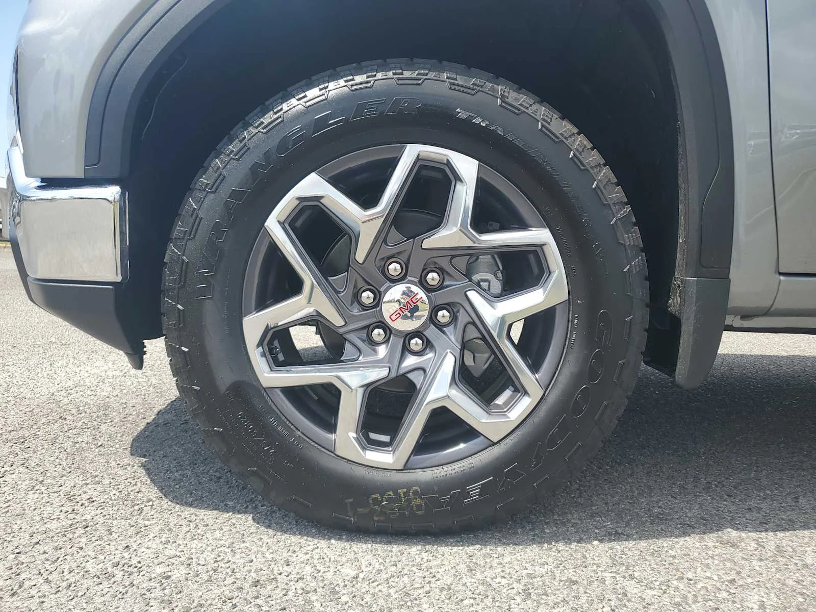 New 2026 Sterling Metallic GMC SLE image 10
