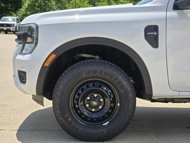 New 2026 Oxford White Ford XL image 26