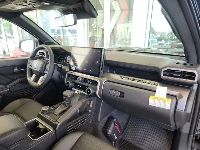 2026 Toyota Tacoma TRD Sport - Photo 28