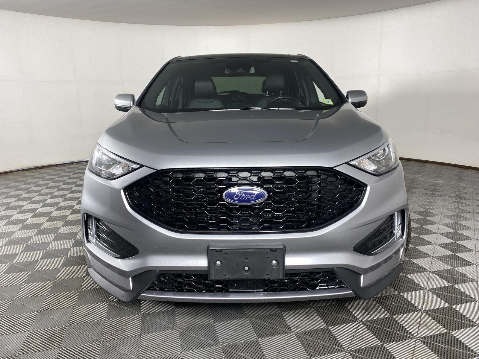 Used 2023 Iconic Silver Ford ST-Line image 5