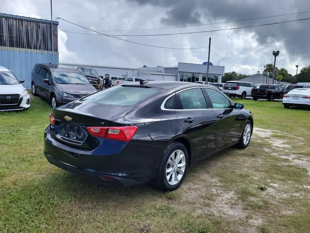 1G1ZD5ST3SF148717