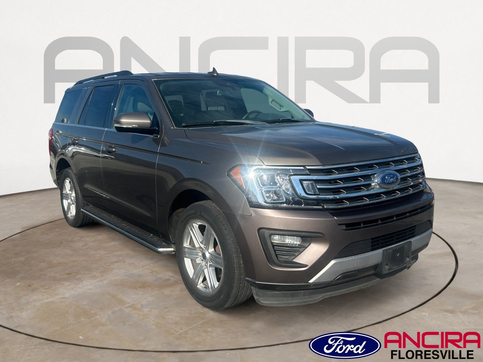 2019 Ford Expedition XLT's photo