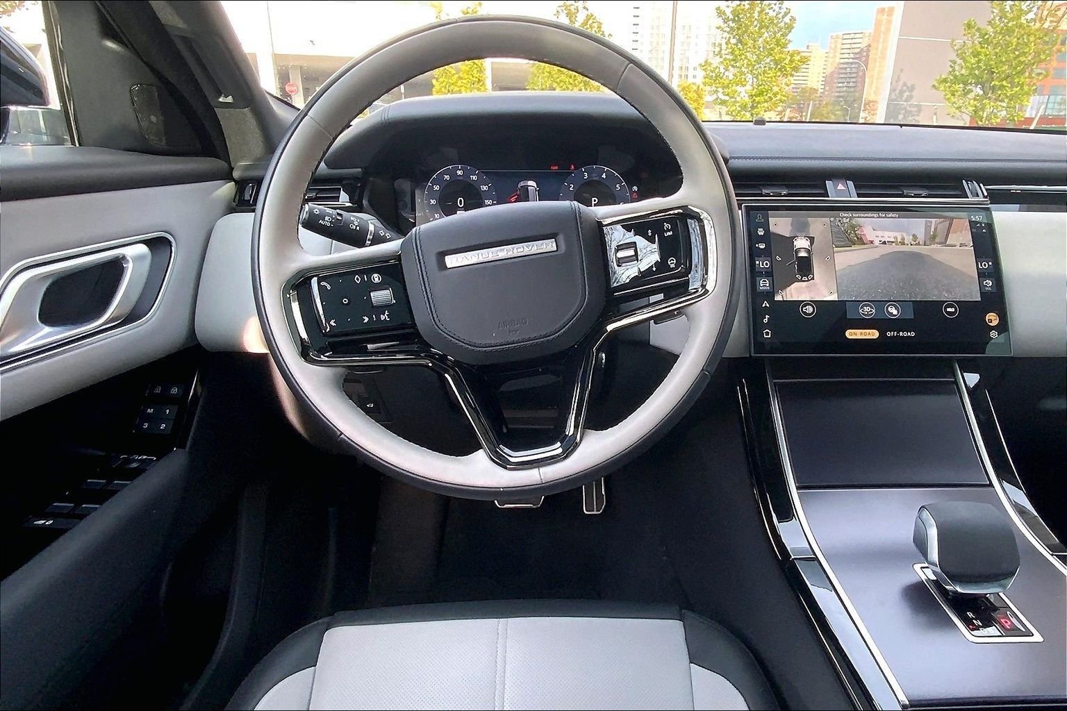 Certified Used 2026 Varesine Blue Metallic Land Rover Dynamic SE image 5