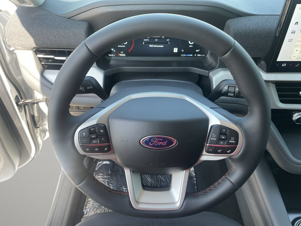 New 2026 Space White Metallic Ford Active image 29