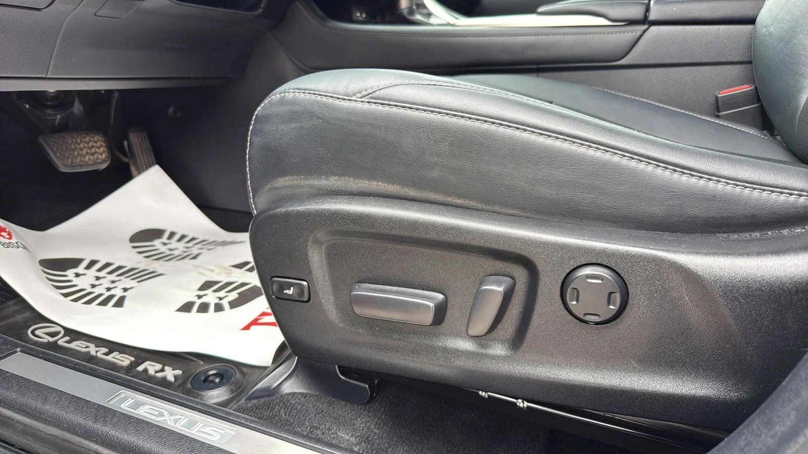Used 2020 Silver Lexus 350 image 10