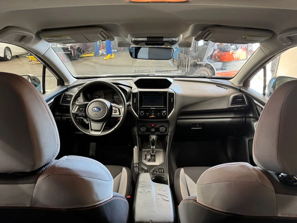 Used 2018 White Subaru 2.0i Premium image 26