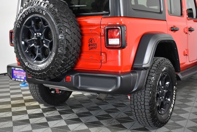 Used 2023 Red Jeep 4x4 image 10