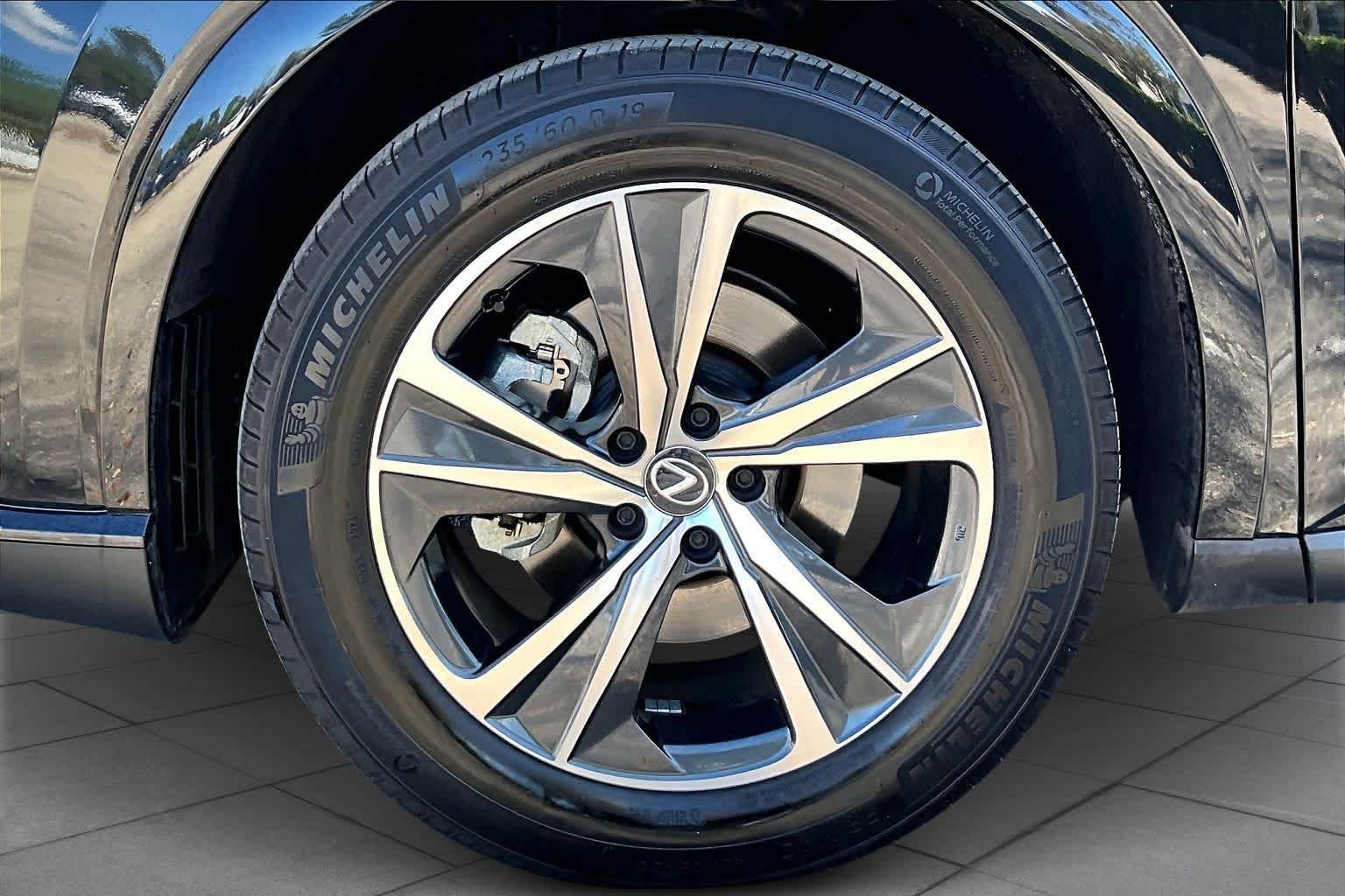 Certified Used 2024 Caviar Lexus  image 11