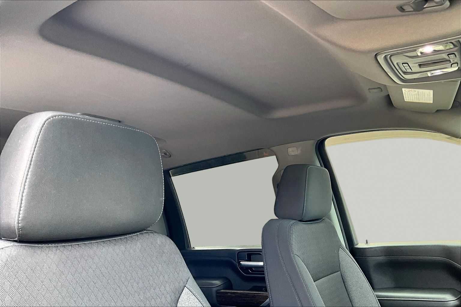 Used 2020 Onyx Black GMC SLE image 14