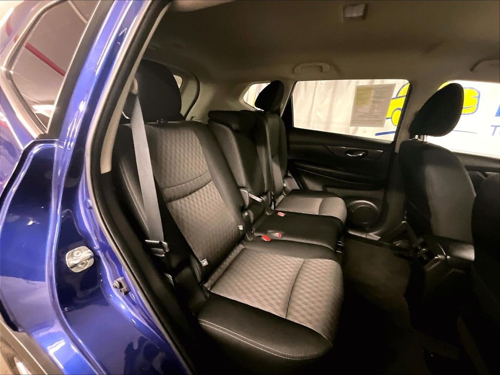 Used 2020 Blue Nissan SV image 15
