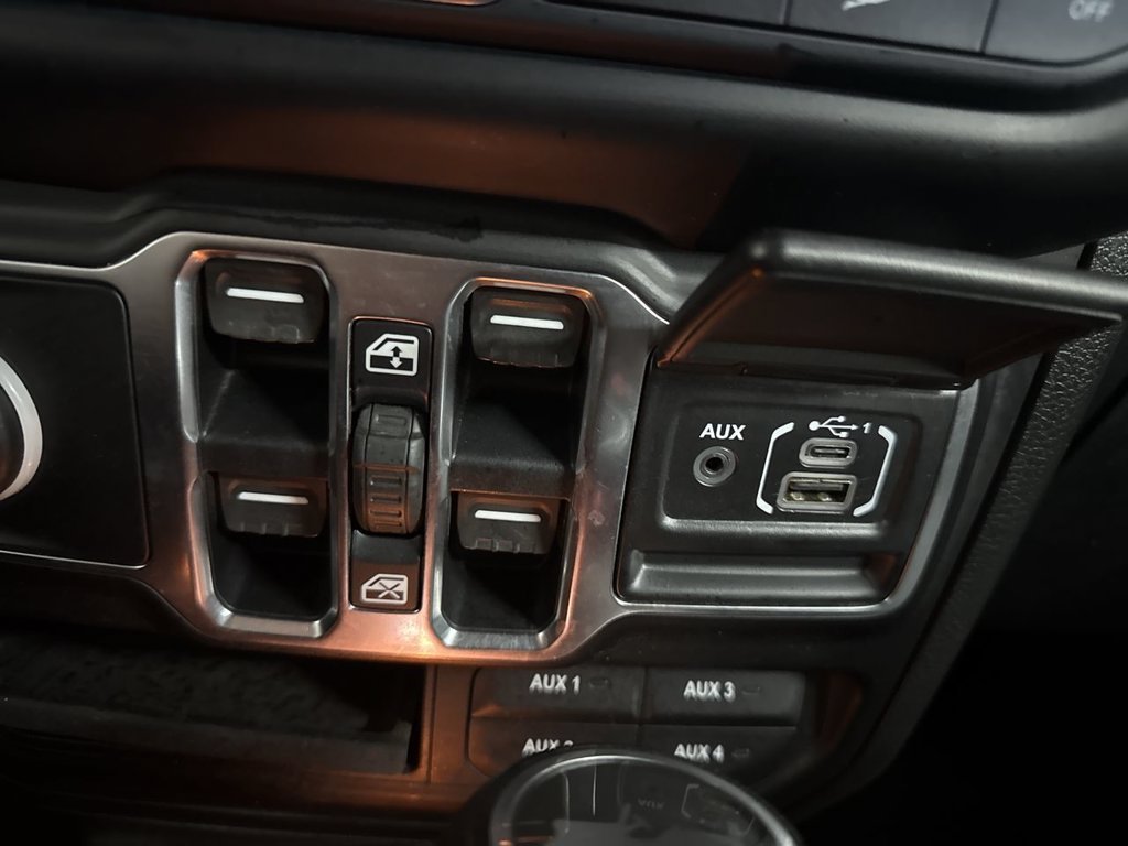 Used 2020 Gray Clearcoat Jeep Unlimited Sport S image 32