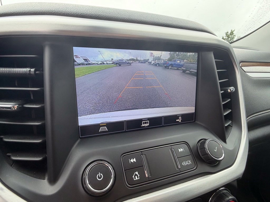 Used 2022 Summit White GMC SLE image 22