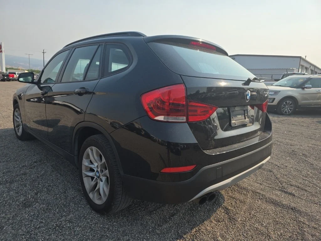 Used 2015 Jet Black BMW xDrive28i image 10