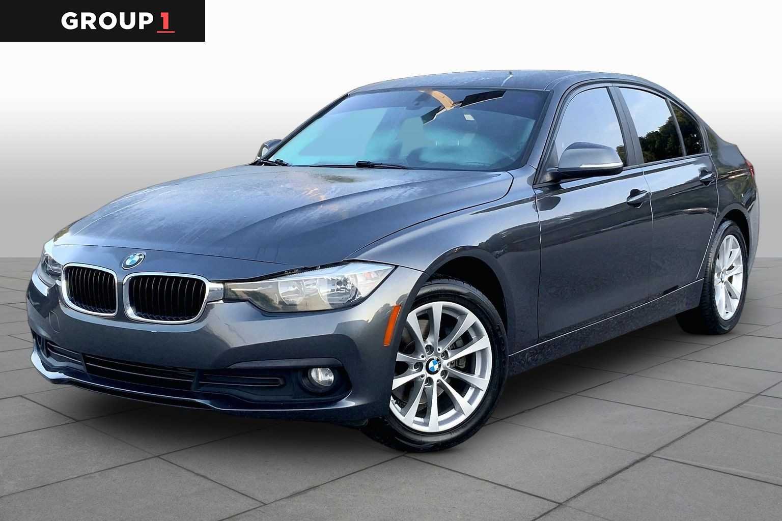 2016 BMW 3 Series 320i Sedan's photo