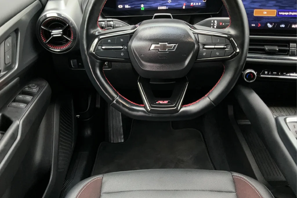 2024 Chevrolet Equinox EV Launch Edition - Photo 14