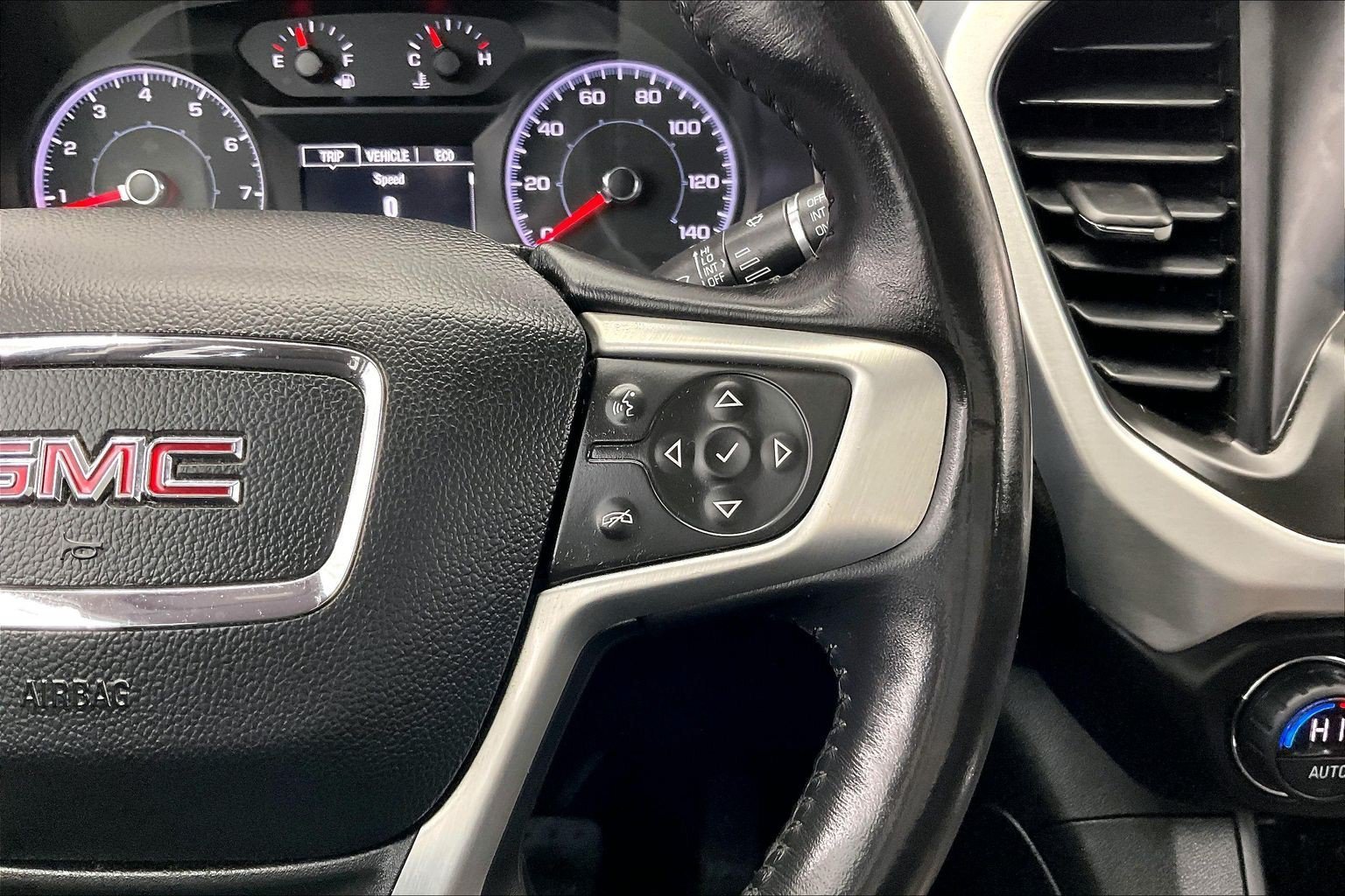 Used 2019 Iridium Metallic GMC SLE image 21