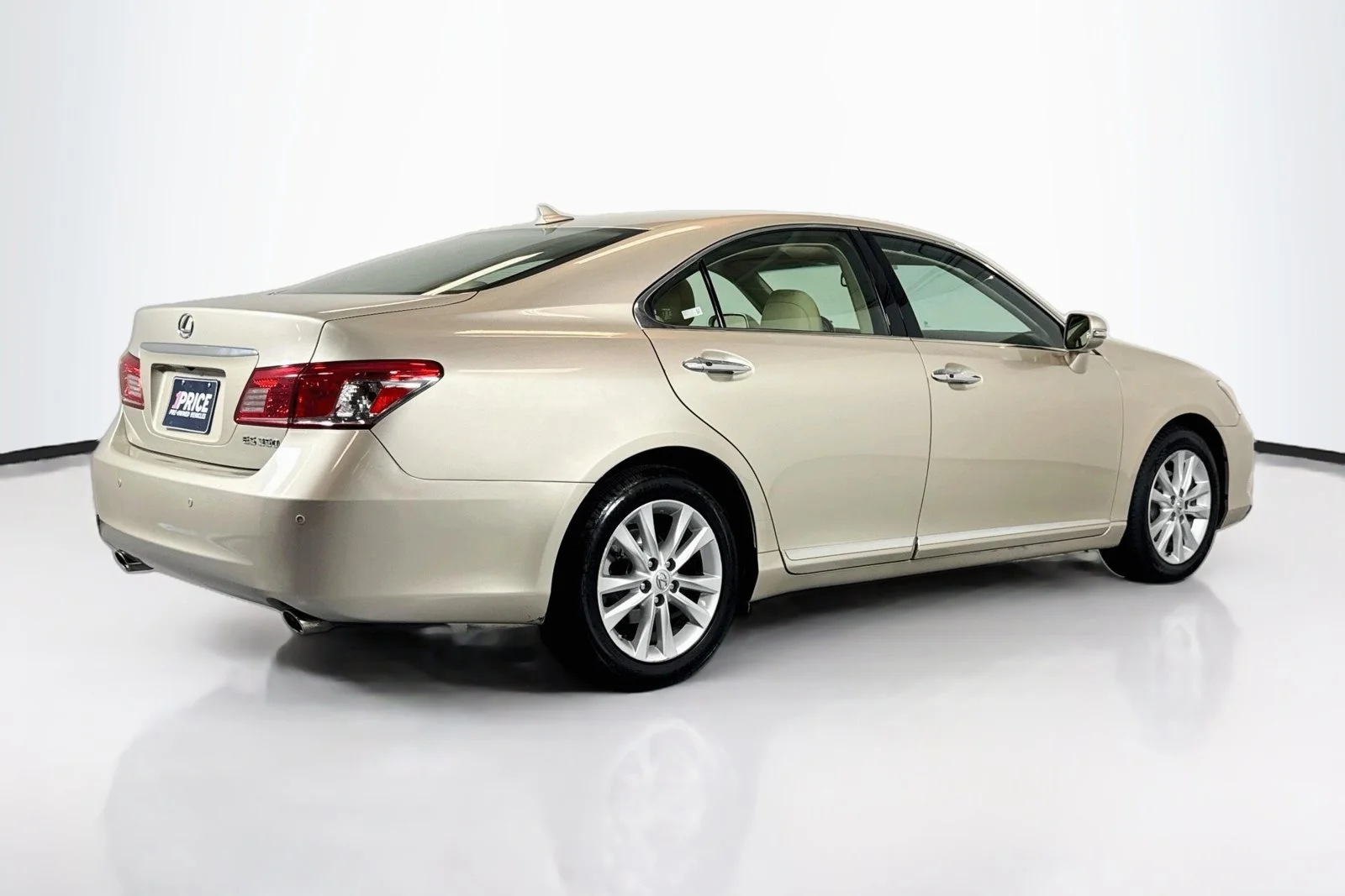 Used 2011 Satin Cashmere Metallic Lexus  image 5