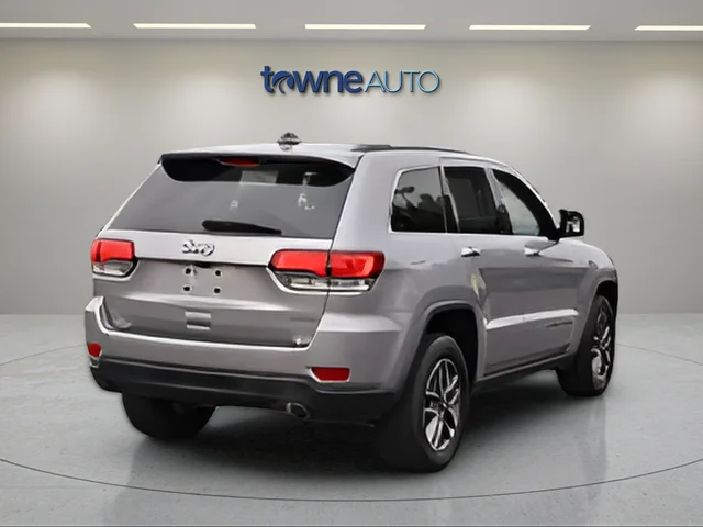 Used 2020 Silver Jeep Limited image 7