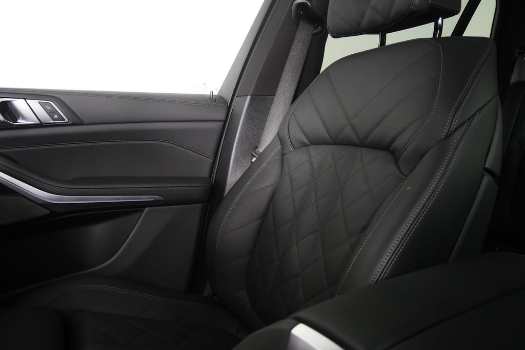 Certified Used 2026 Skyscraper Grey Metallic BMW sDrive40i image 23