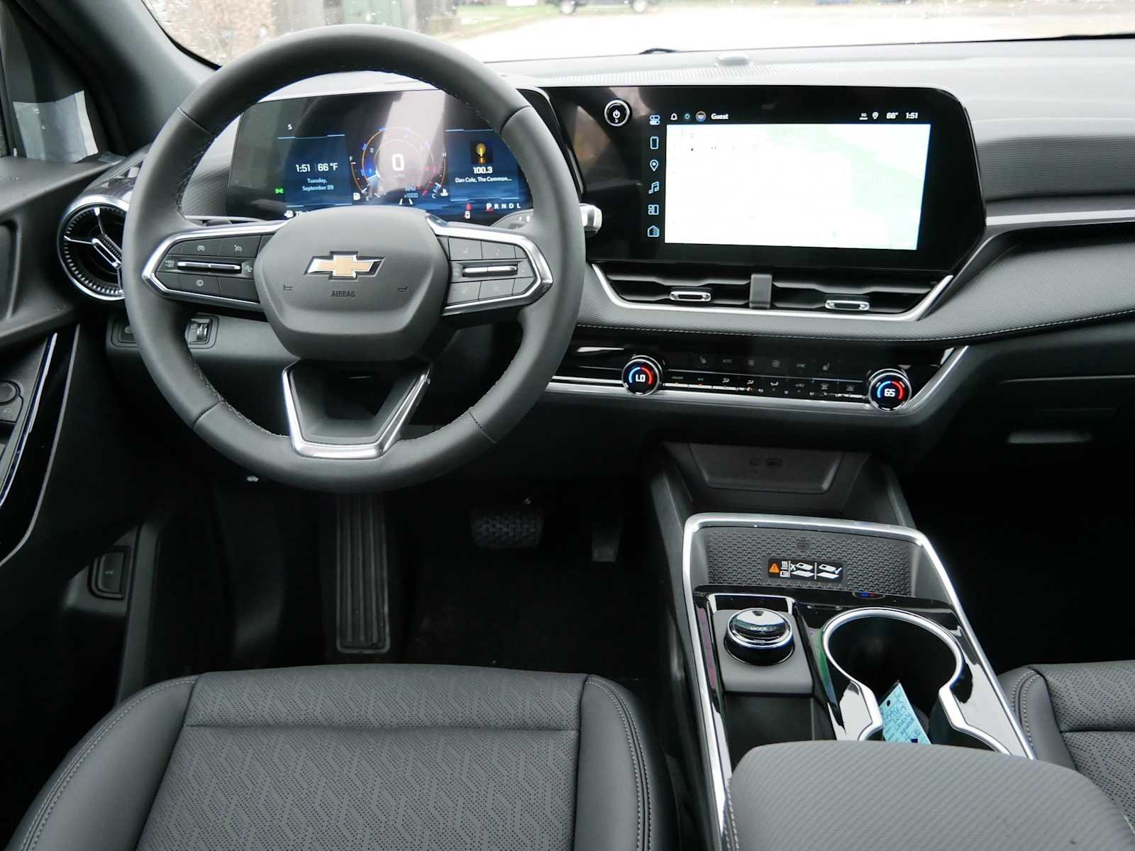 New 2027 Summit White Chevrolet LT image 14