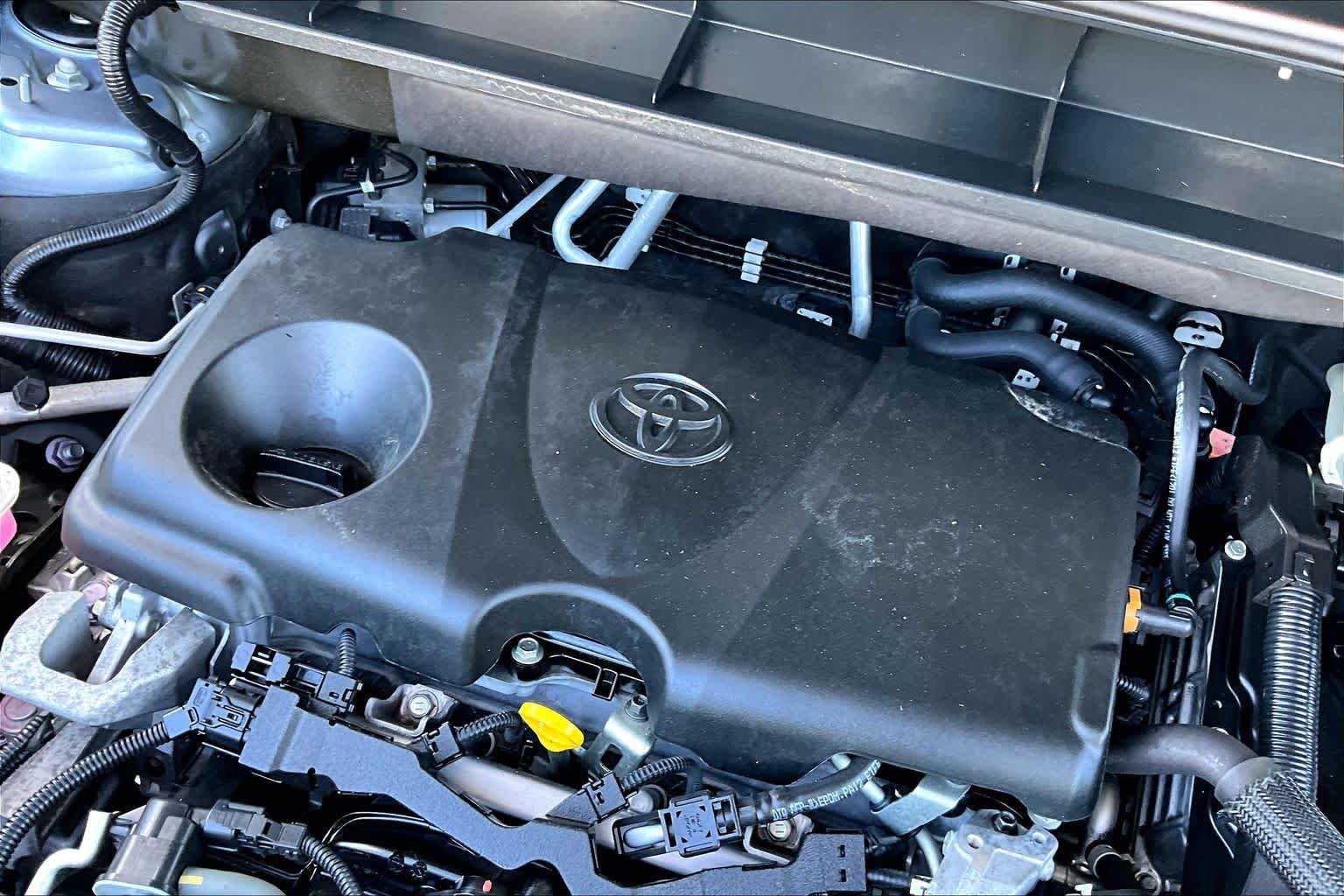 Used 2021 Moon Dust Toyota Hybrid Platinum image 31