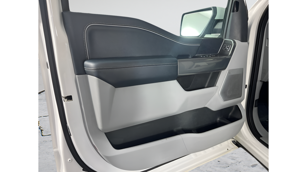 Used 2021 Star White Metallic Tri-Coat Ford Limited image 9
