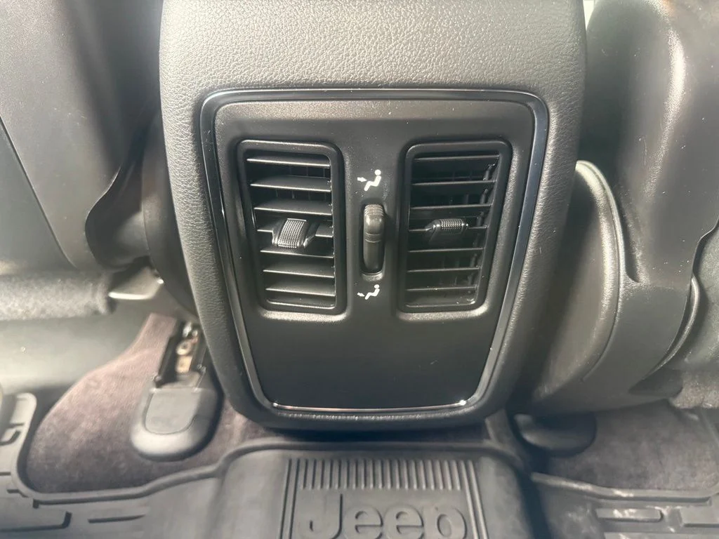 Used 2017 Silver Jeep Laredo image 35