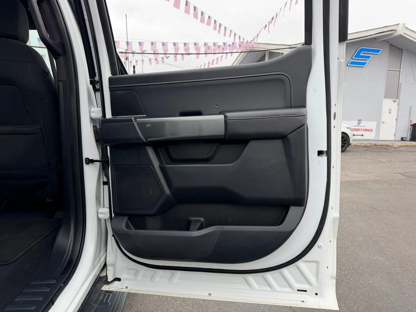 2023 Ford F-150 XLT - Photo 16