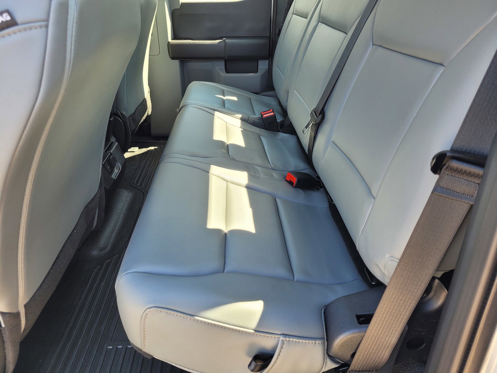 2026 Ford F-350 Super Duty XL - Photo 6