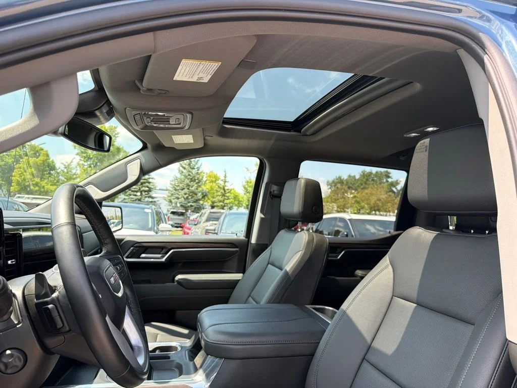 Used 2024 Blue GMC SLT image 12