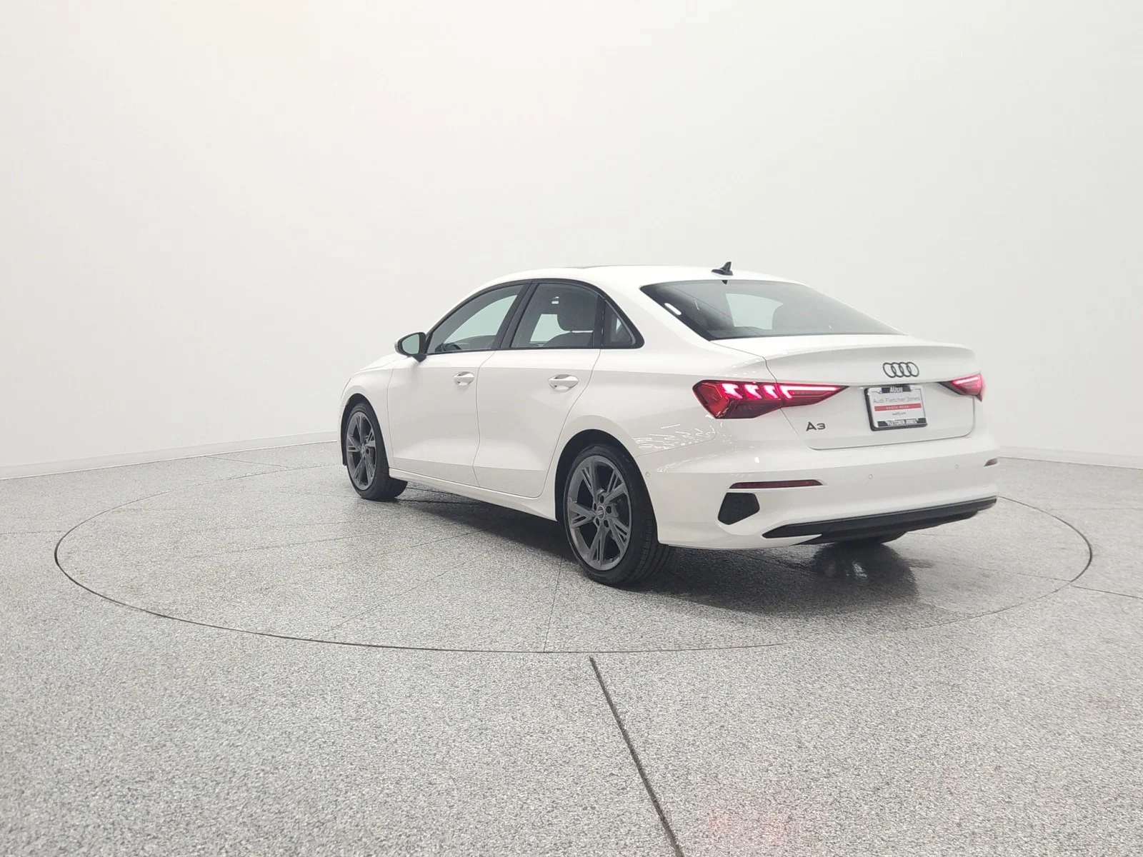 Used 2024 Ibis White Audi Premium image 7