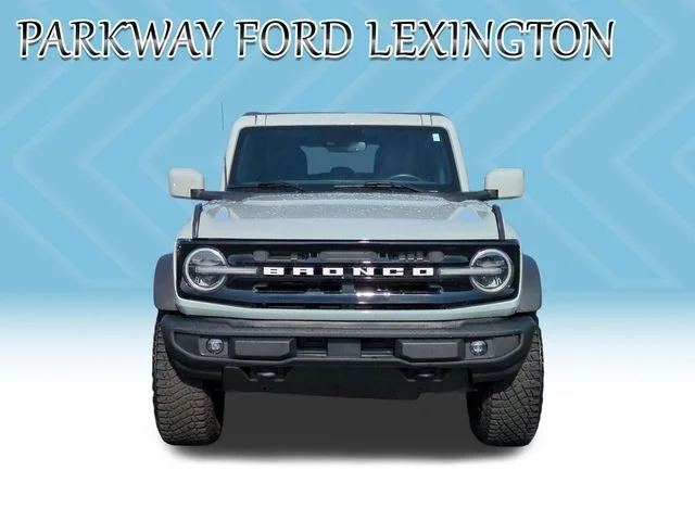 Used 2023 Gray Ford Outer Banks image 8