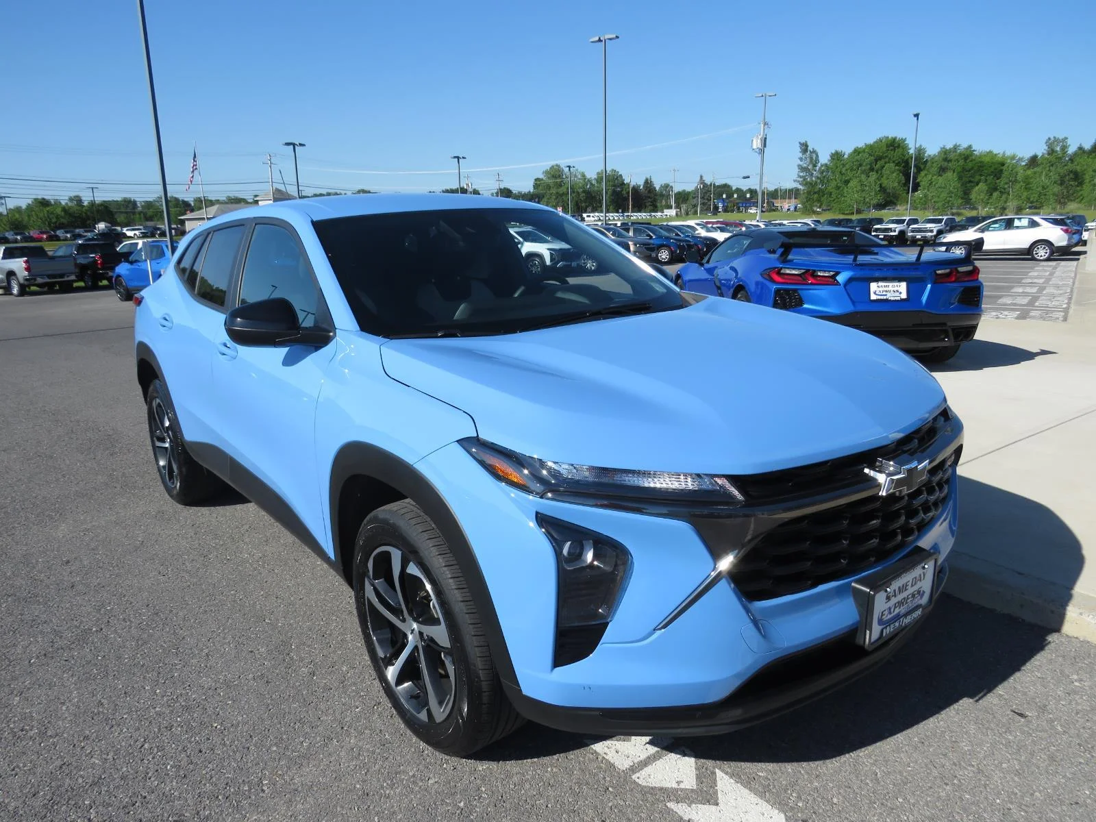 Used 2024 Fountain Blue Chevrolet 1RS image 2
