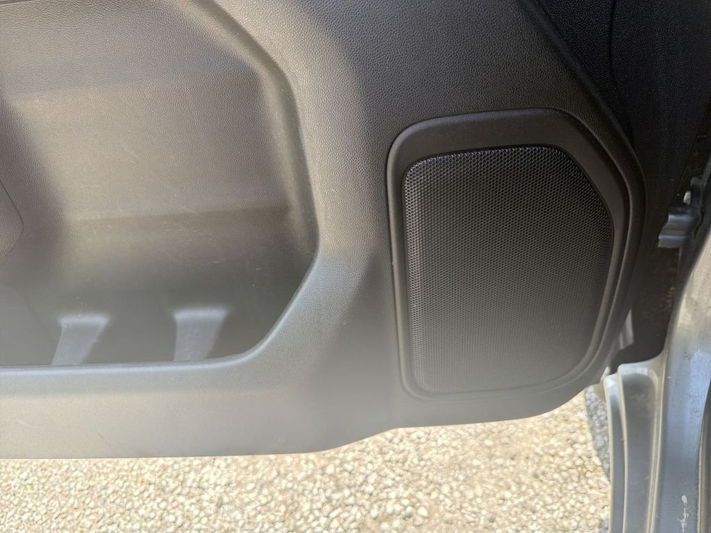Used 2020 Gray Chevrolet Custom image 23